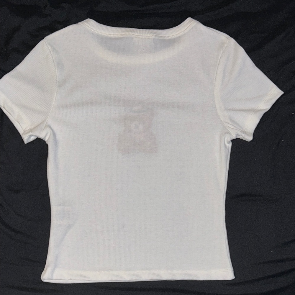 Vine and Valley Ribbed White Tee with Embroidered Western Bear Medium - Picture 3 of 3